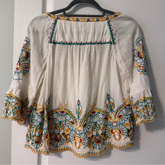 Akemi + Kin Size 2 women’s top from Anthropologie - Picture 4 of 4